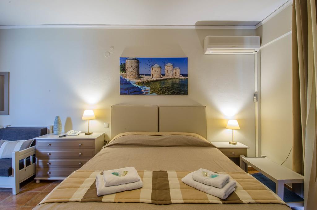 Plaka Studios Καρφάς Εξωτερικό φωτογραφία